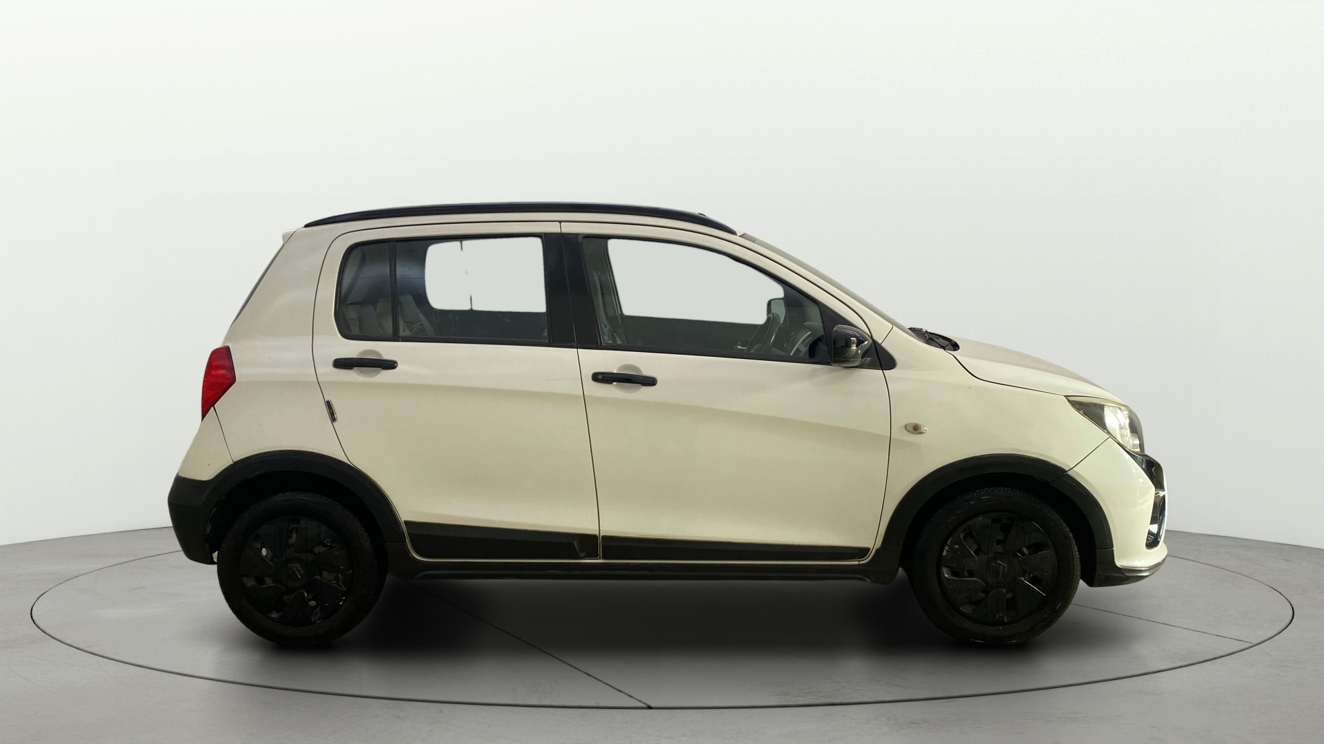 View 2019 Maruti Suzuki 1000 Base Variant Image 8 Used 2019 Maruti Suzuki 1000 Base Variant Image 8