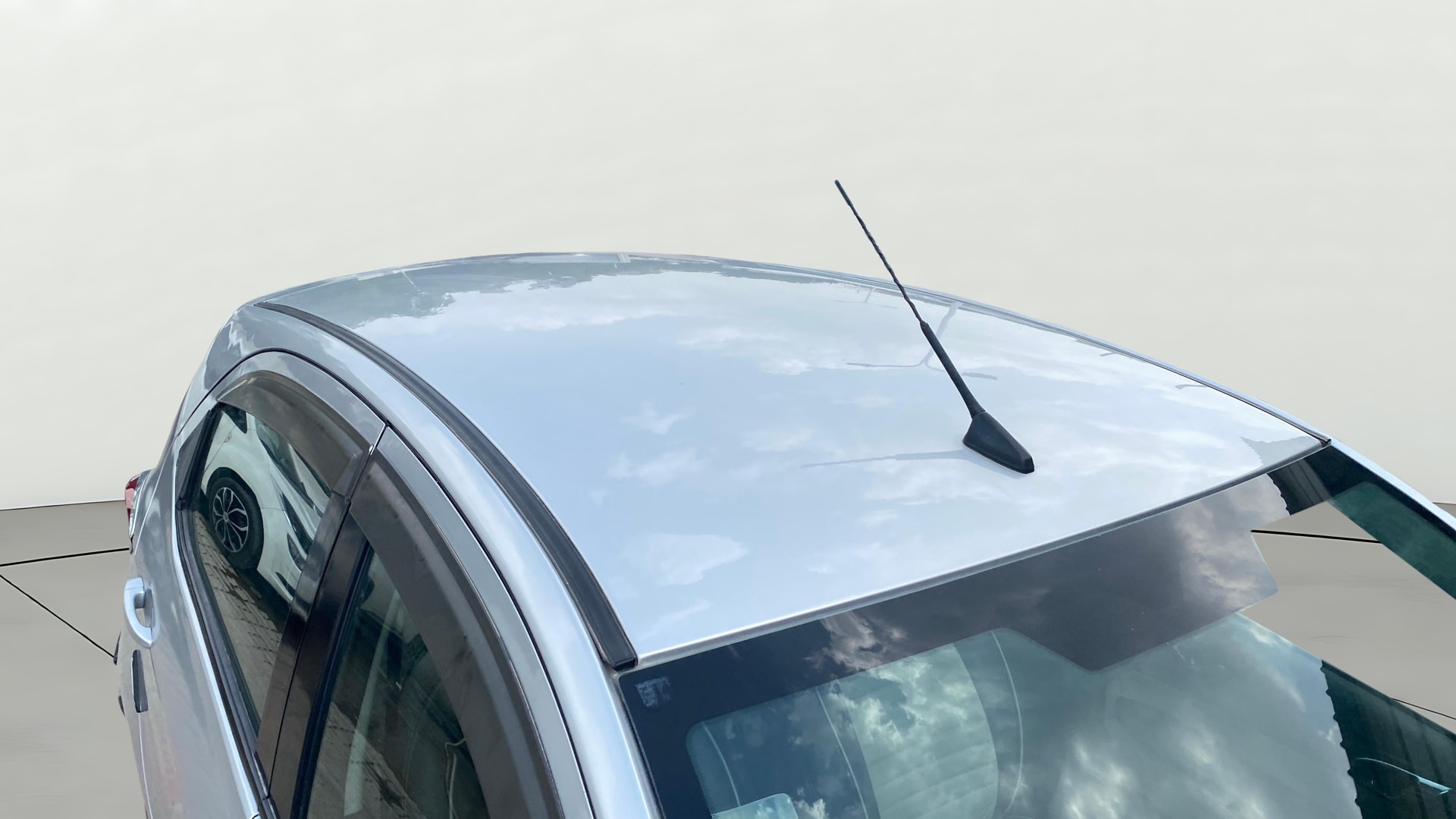View 2018 Tata Tiago Revotorq XB Image 6 Used 2018 Tata Tiago Revotorq XB Image 6