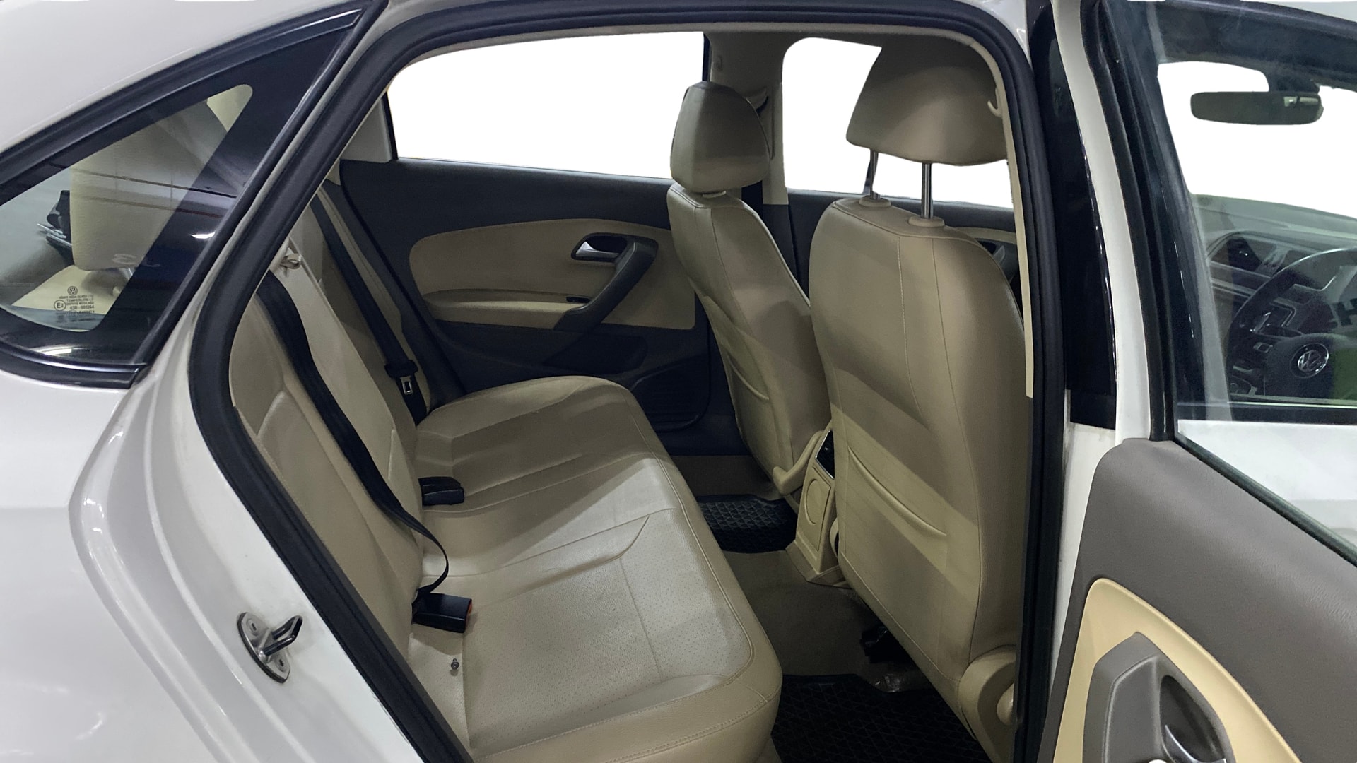 View 2018 Volkswagen Vento DSG Image 29 Used 2018 Volkswagen Vento DSG Image 29