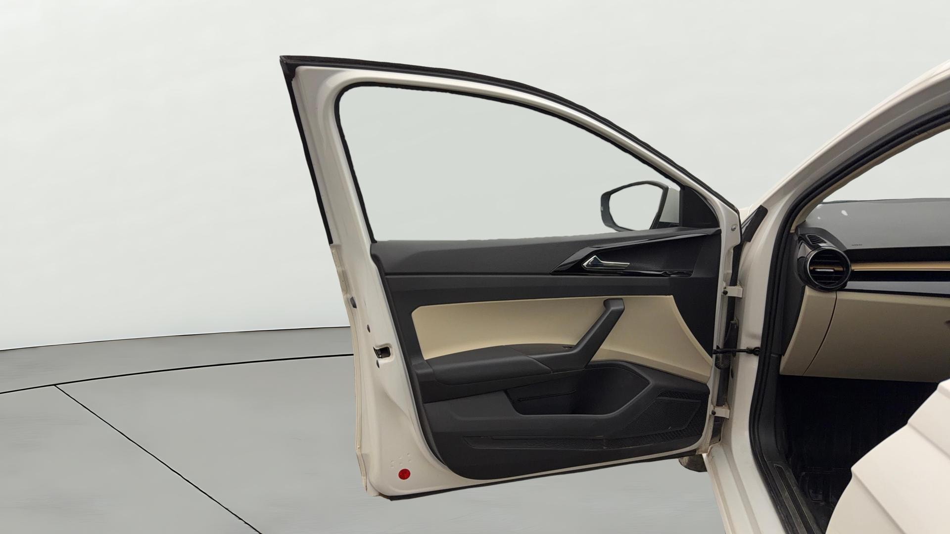 View 2022 Skoda Slavia Style 1.0 TSI MT Image 33 Used 2022 Skoda Slavia Style 1.0 TSI MT Image 33