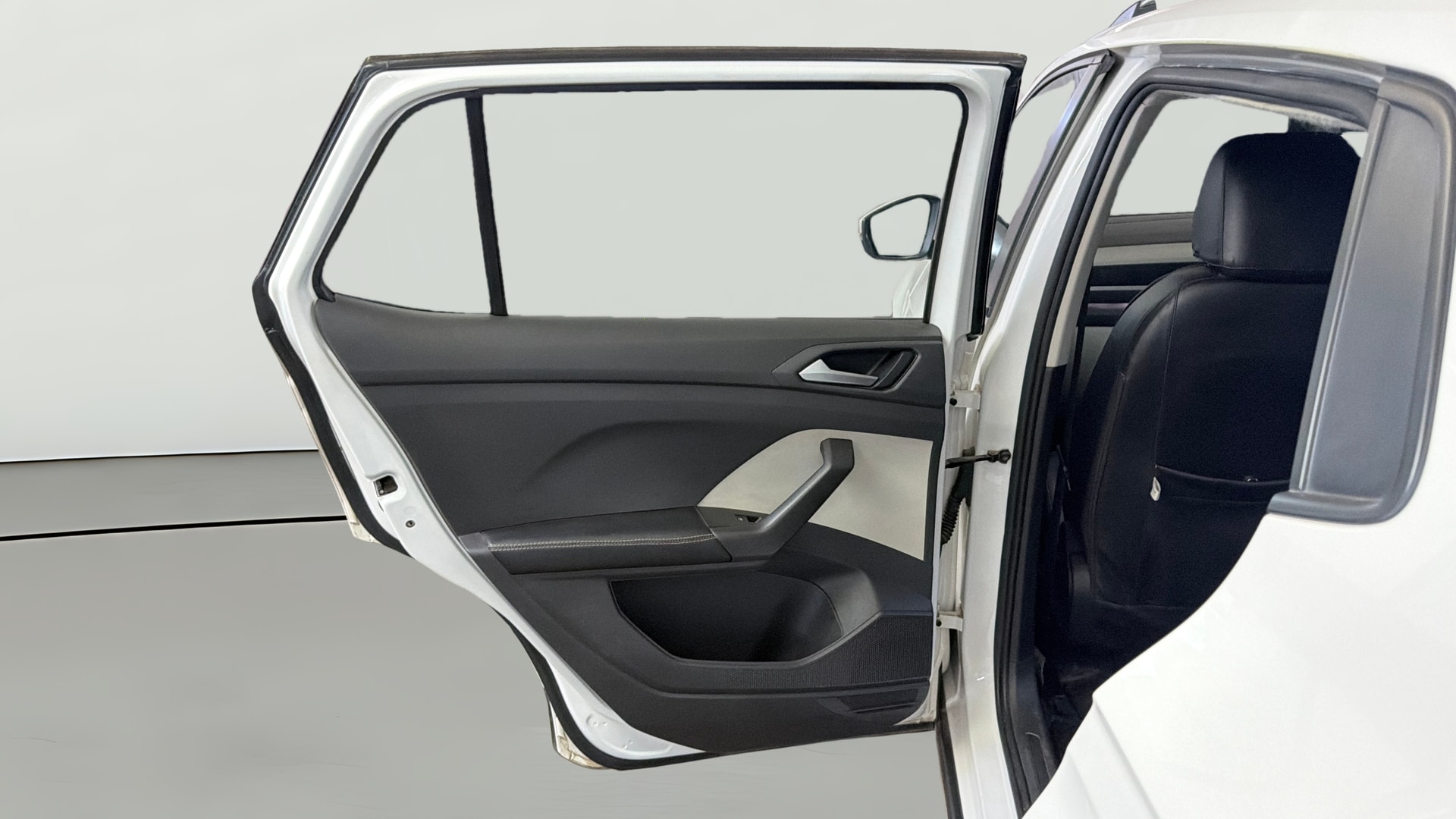 View 2022 Volkswagen Taigun 1.0 TSI Highline AT Image 23 Used 2022 Volkswagen Taigun 1.0 TSI Highline AT Image 23