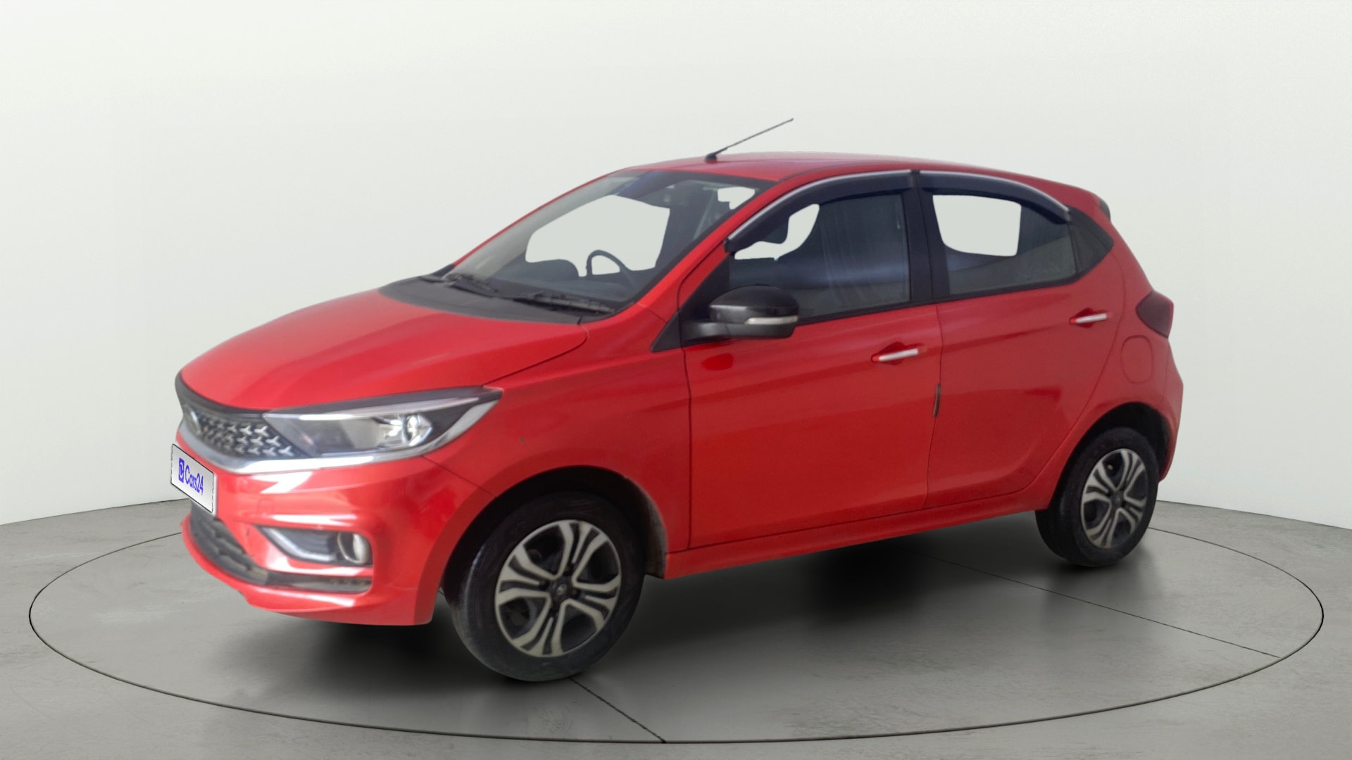 View 2024 Tata Tiago Revotorq XB Image 35 Used 2024 Tata Tiago Revotorq XB Image 35