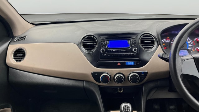 View Hyundai Grand i10 Image 17 Used Hyundai Grand i10 Image 17