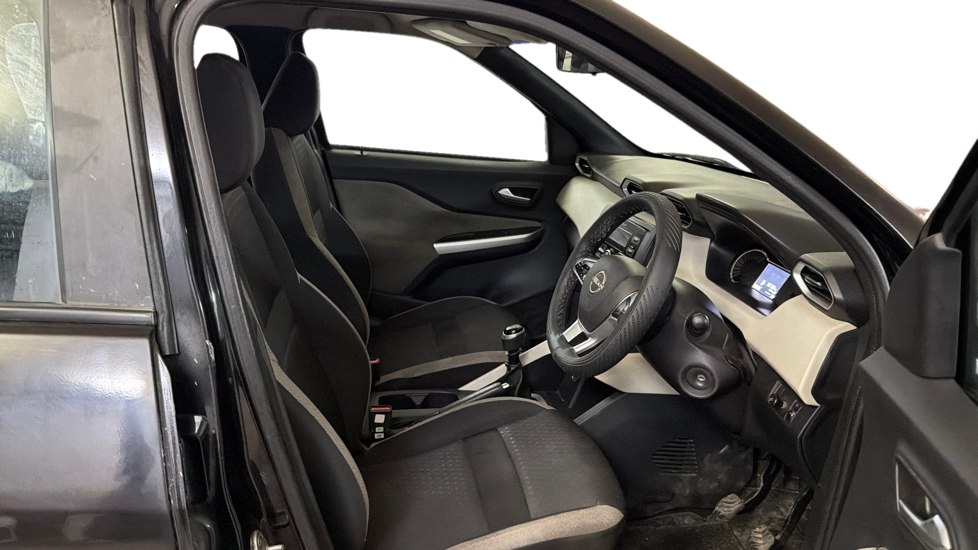 View 2023 Nissan Magnite XL Image 25 Used 2023 Nissan Magnite XL Image 25