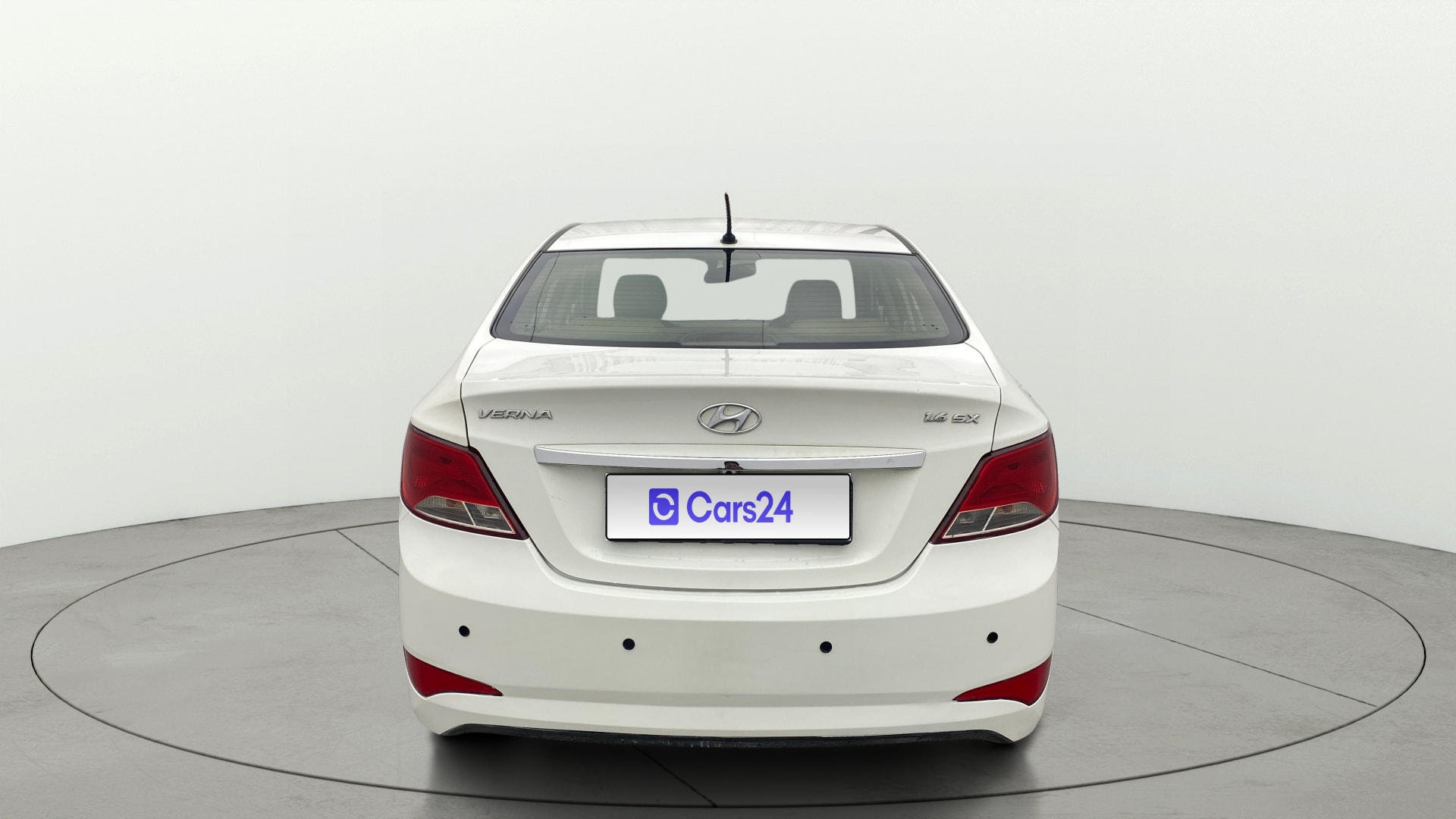 View 2015 Hyundai Fluidic Verna 1.4 CRDI Base Image 41 Used 2015 Hyundai Fluidic Verna 1.4 CRDI Base Image 41