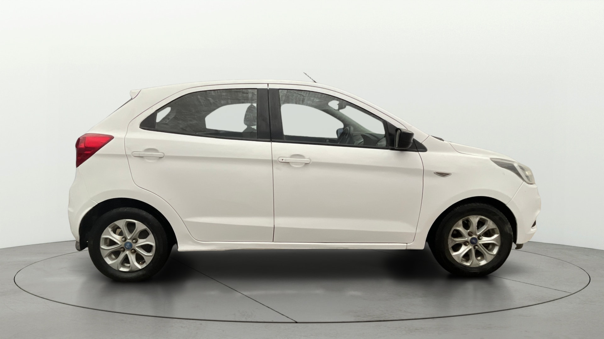 View 2015 Ford Figo Aspire 1.2P Ambiente MT BS IV Image 8 Used 2015 Ford Figo Aspire 1.2P Ambiente MT BS IV Image 8