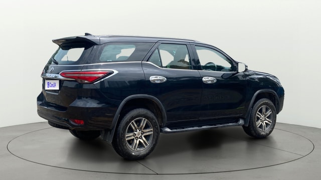 View Toyota Fortuner Image 46 Used Toyota Fortuner Image 46