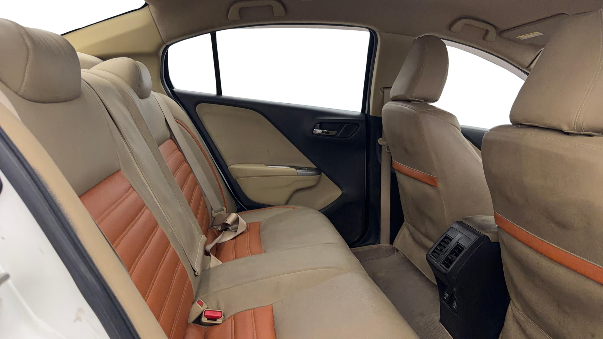View 2016 Honda City ZX MT Diesel Anniversary Edition Image 30 Used 2016 Honda City ZX MT Diesel Anniversary Edition Image 30