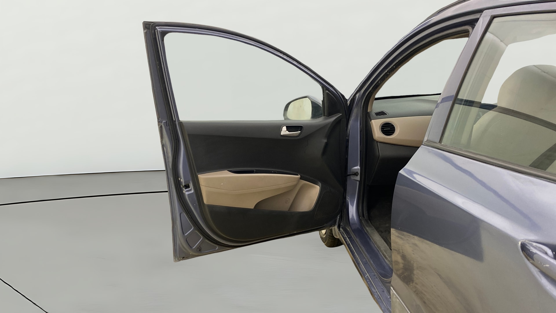 View 2015 Hyundai Grand i10 Sportz 1.2 Kappa Image 30 Used 2015 Hyundai Grand i10 Sportz 1.2 Kappa Image 30