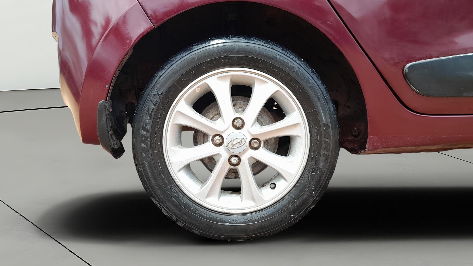 View 2014 Hyundai Grand i10 Asta AT 1.2 Kappa VTVT Image 23 Used 2014 Hyundai Grand i10 Asta AT 1.2 Kappa VTVT Image 23