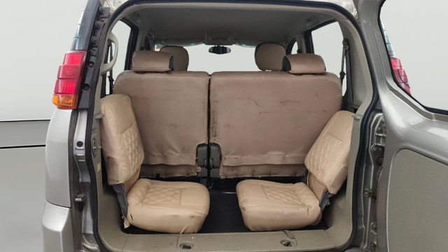 View Mahindra Quanto Image 37 Used Mahindra Quanto Image 37