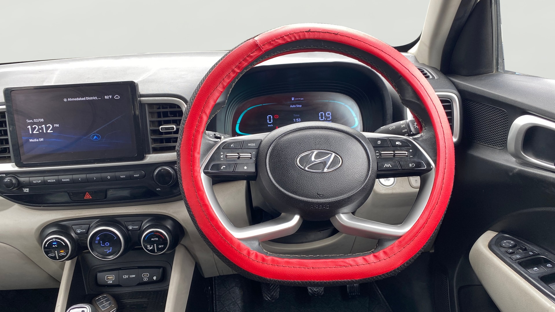 View 2023 Hyundai Venue E 1.2 Petrol BS IV Image 13 Used 2023 Hyundai Venue E 1.2 Petrol BS IV Image 13
