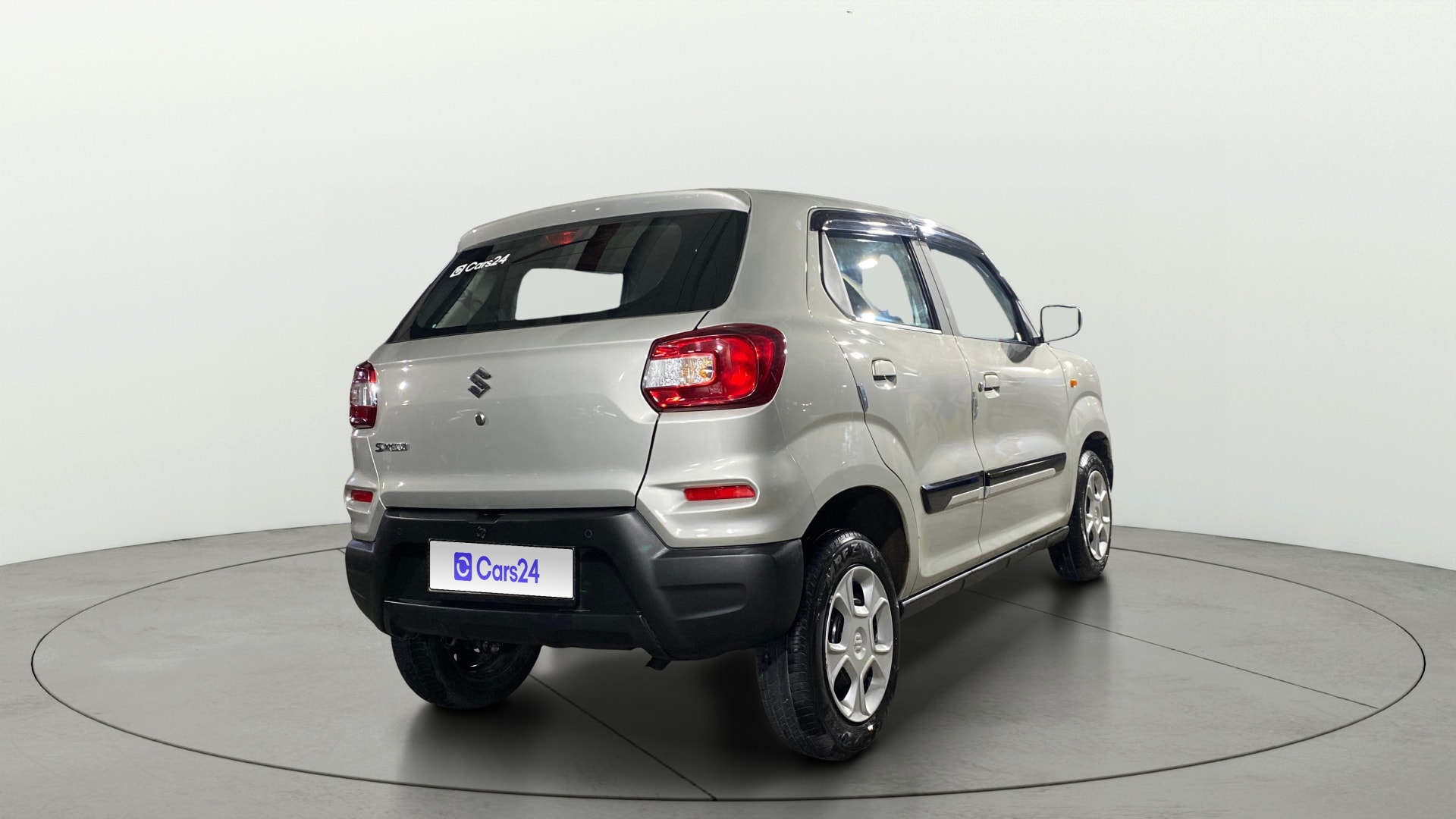 View 2025 Maruti Suzuki 1000 Base Variant Image 42 Used 2025 Maruti Suzuki 1000 Base Variant Image 42