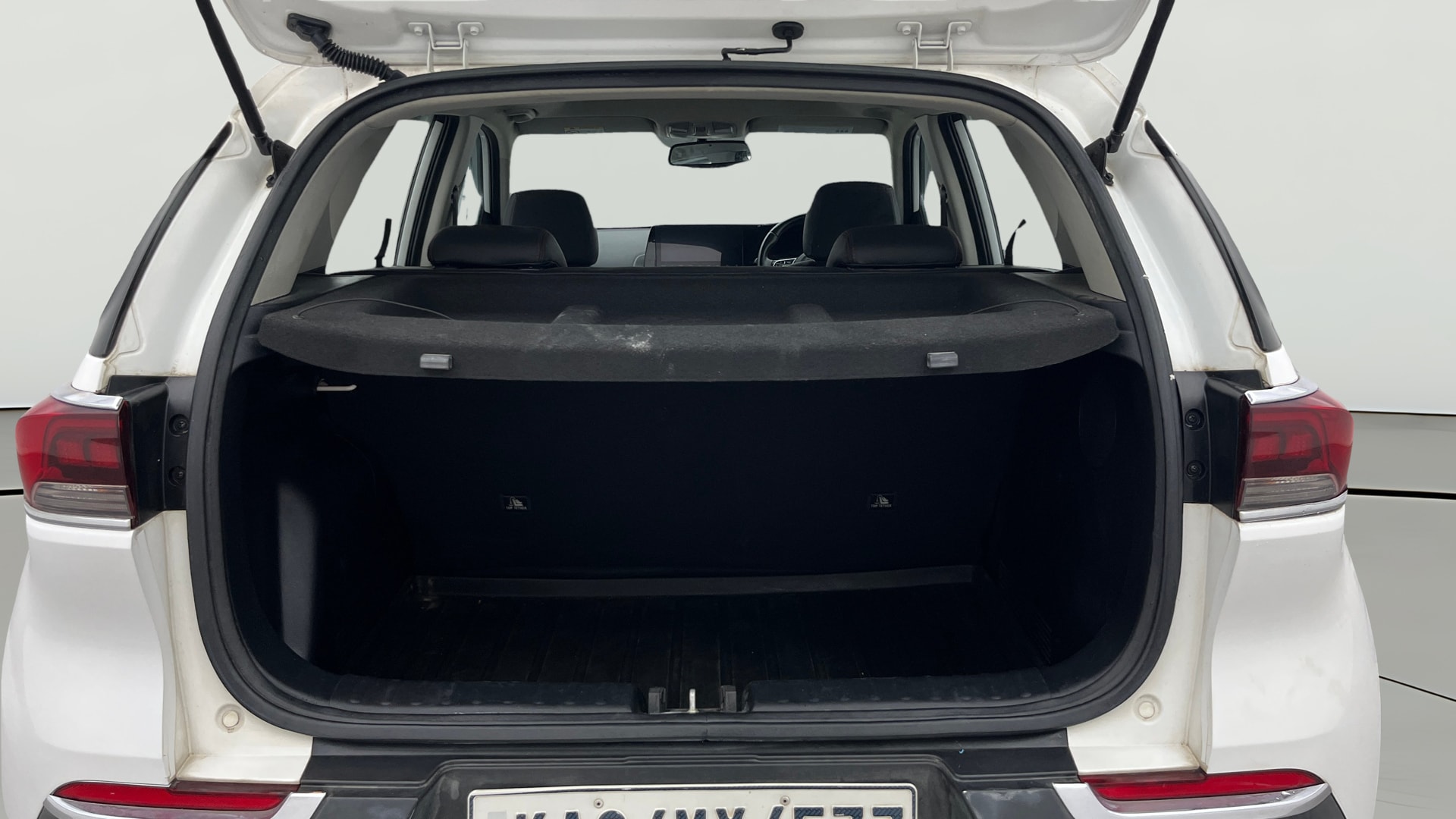View 2021 Kia Sonet GTX Plus iMT Petrol Image 42 Used 2021 Kia Sonet GTX Plus iMT Petrol Image 42