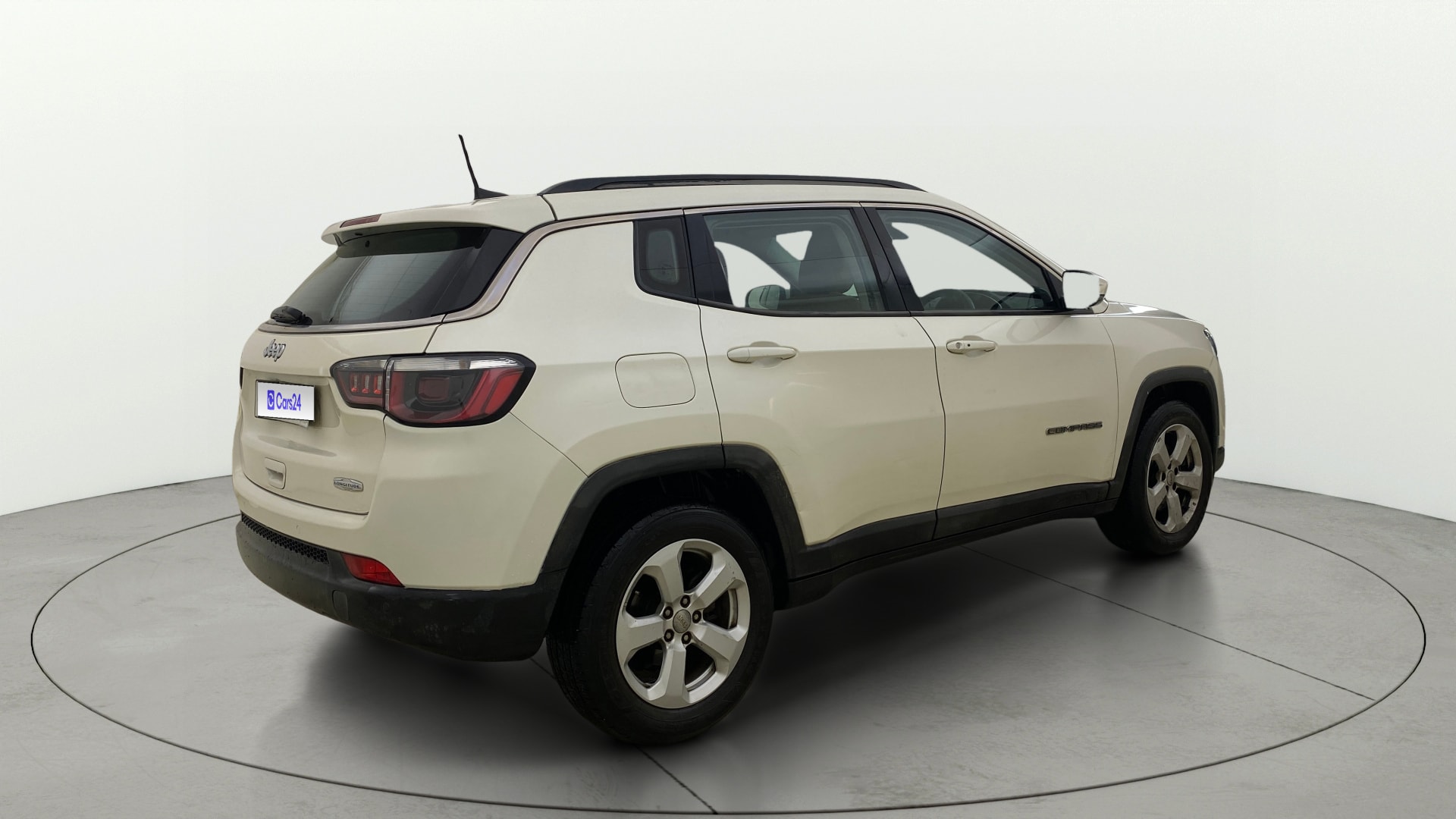 View 2017 Jeep Compass Longitude (O) 2.0 Diesel MT Image 44 Used 2017 Jeep Compass Longitude (O) 2.0 Diesel MT Image 44