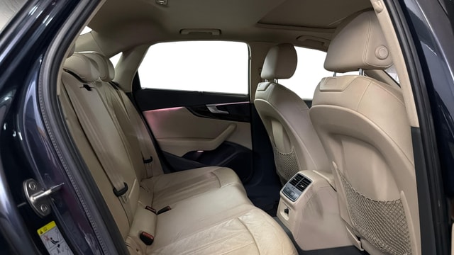 View Audi A4 Image 31 Used Audi A4 Image 31