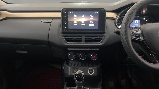 View Renault Kiger Image 17 Used Renault Kiger Image 17