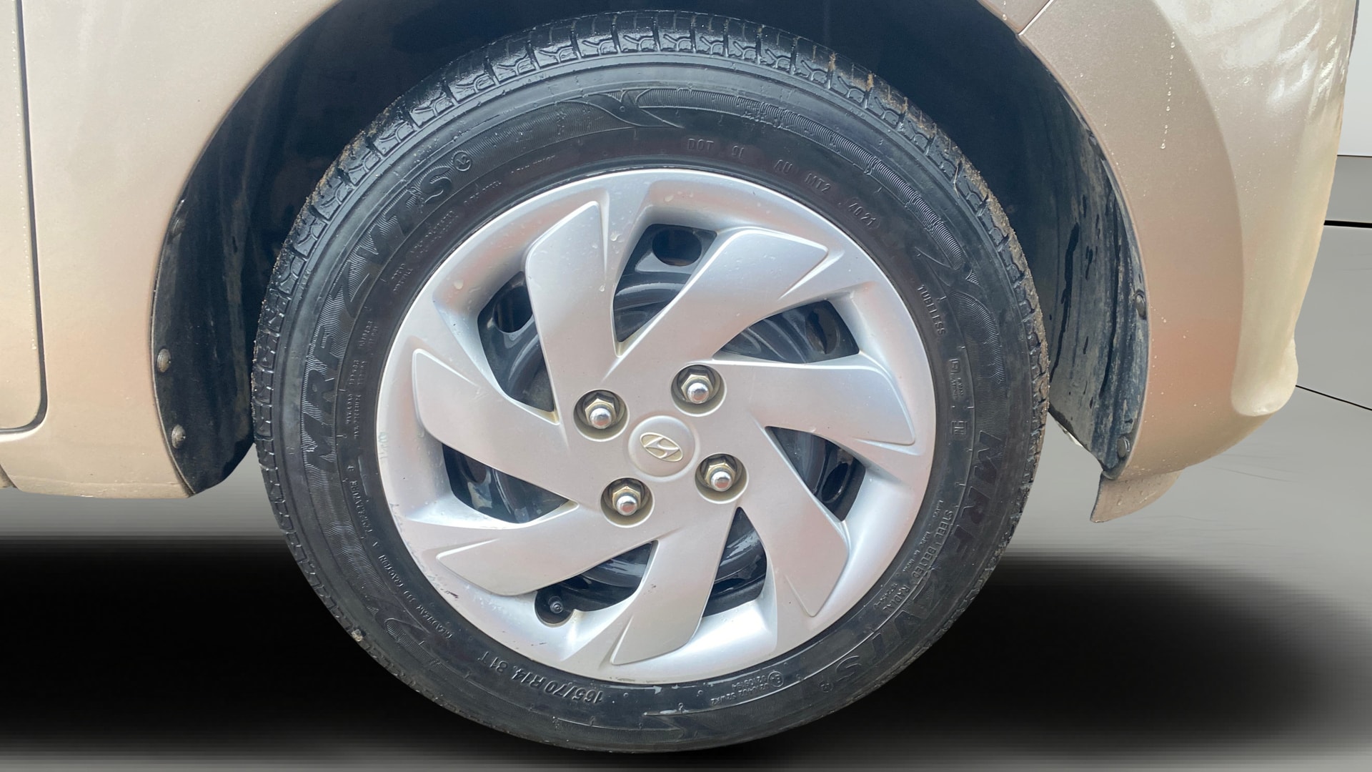 View 2022 Hyundai New Santro Magna AMT Image 39 Used 2022 Hyundai New Santro Magna AMT Image 39