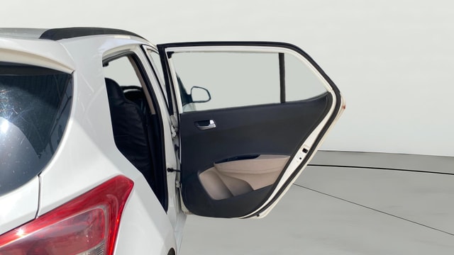 View Hyundai Grand i10 Image 7 Used Hyundai Grand i10 Image 7