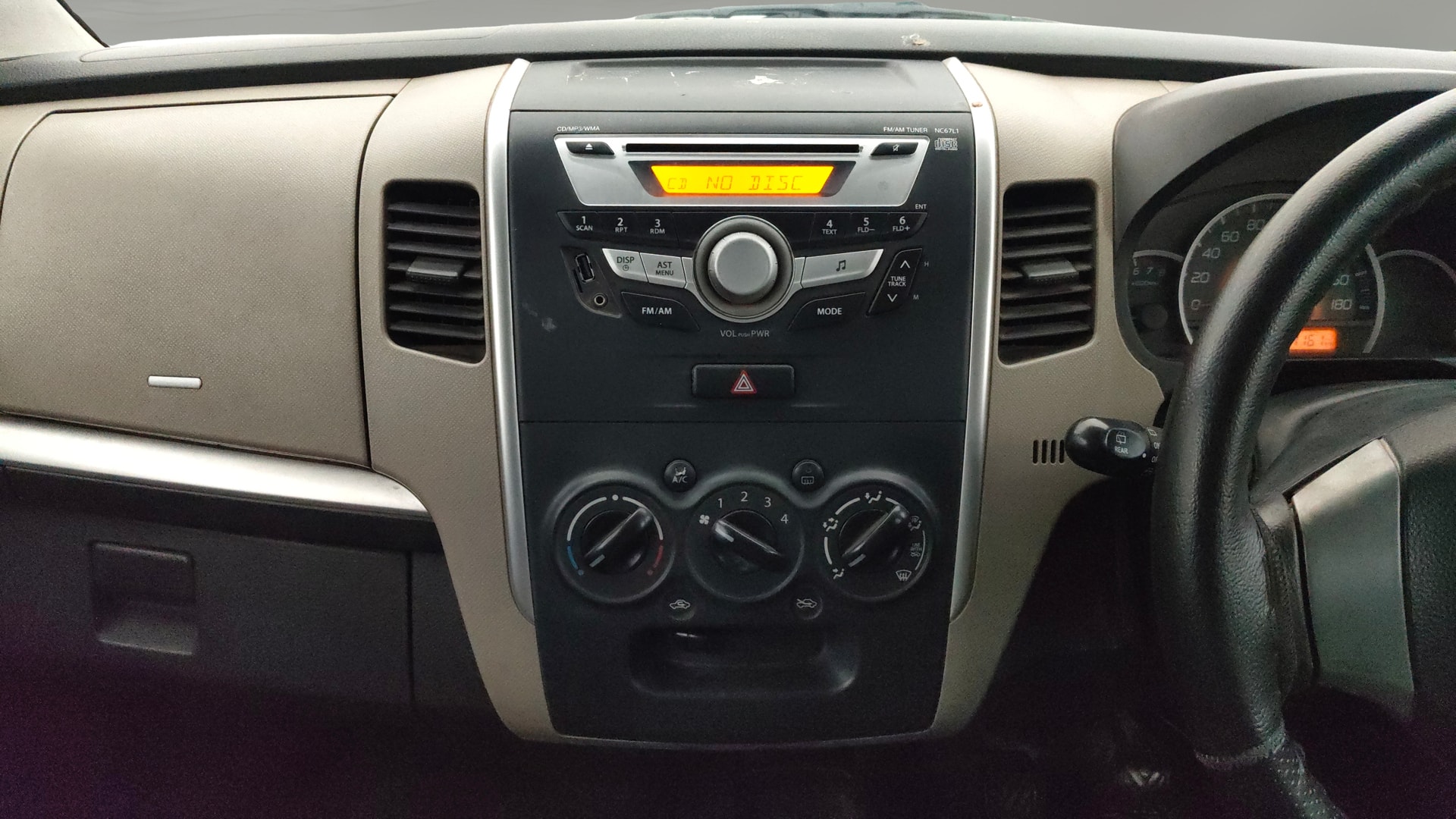 View 2014 Maruti Suzuki 1000 Base Variant Image 17 Used 2014 Maruti Suzuki 1000 Base Variant Image 17