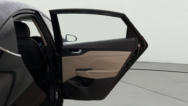 View Hyundai Verna Image 8 Used Hyundai Verna Image 8