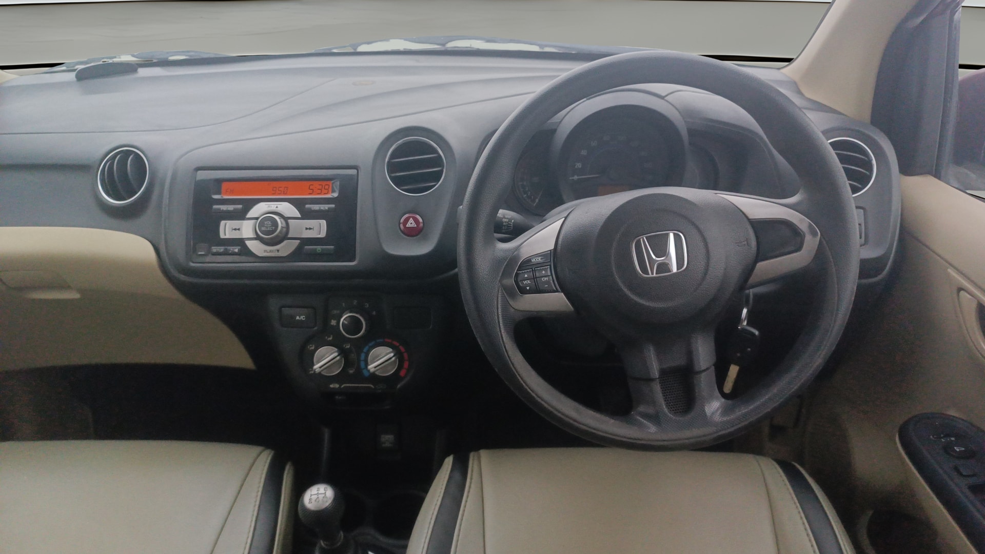 View 2015 Honda Amaze E MT Petrol BS IV Image 20 Used 2015 Honda Amaze E MT Petrol BS IV Image 20