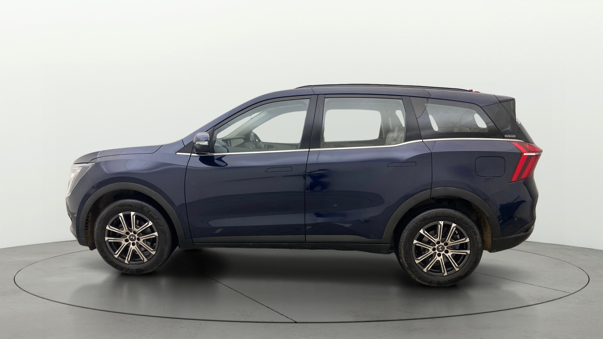 Used 2022 Mahindra XUV700 Used 2022 Mahindra XUV700