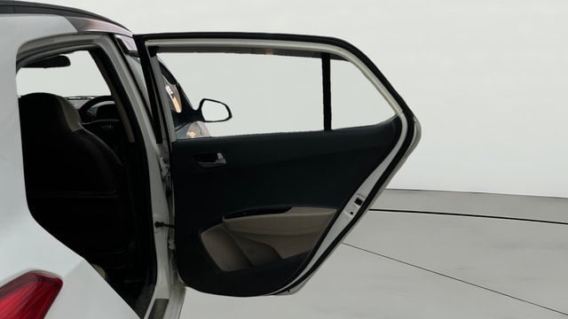 View Hyundai Grand i10 Image 6 Used Hyundai Grand i10 Image 6