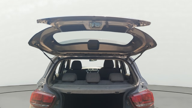 View Mahindra KUV100 Image 16 Used Mahindra KUV100 Image 16