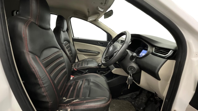 View Renault Triber Image 18 Used Renault Triber Image 18