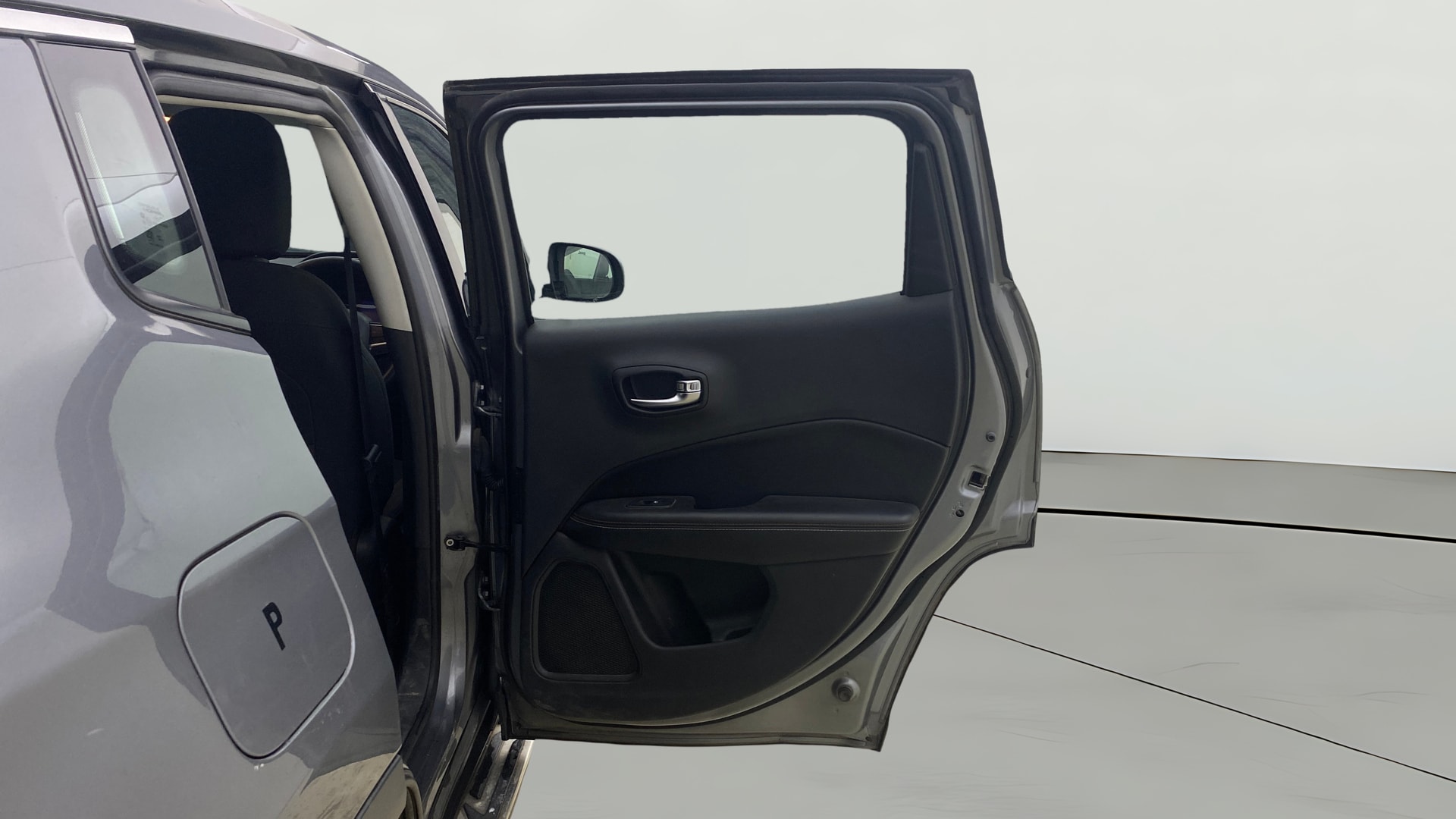 View 2018 Jeep Compass Sport 1.4 Multi AIR Petrol BS IV Image 7 Used 2018 Jeep Compass Sport 1.4 Multi AIR Petrol BS IV Image 7