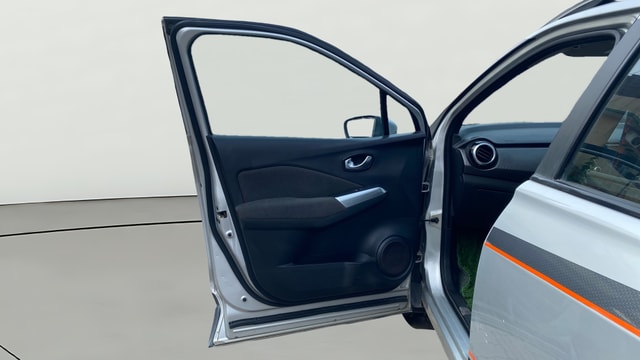 View Nissan Kicks Image 37 Used Nissan Kicks Image 37