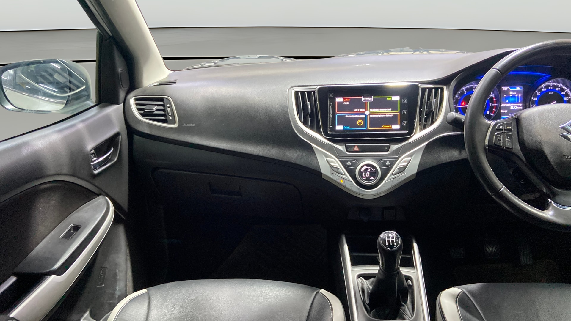 View 2018 Maruti Suzuki 1000 Base Variant Image 17 Used 2018 Maruti Suzuki 1000 Base Variant Image 17