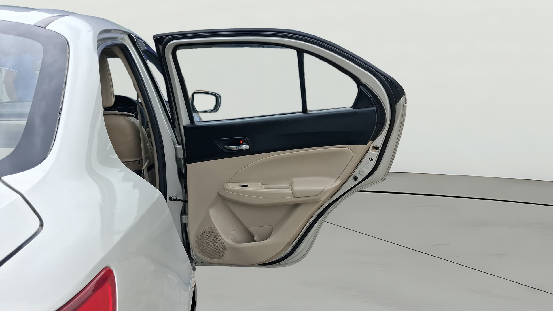 View 2019 Maruti Suzuki 1000 Base Variant Image 7 Used 2019 Maruti Suzuki 1000 Base Variant Image 7