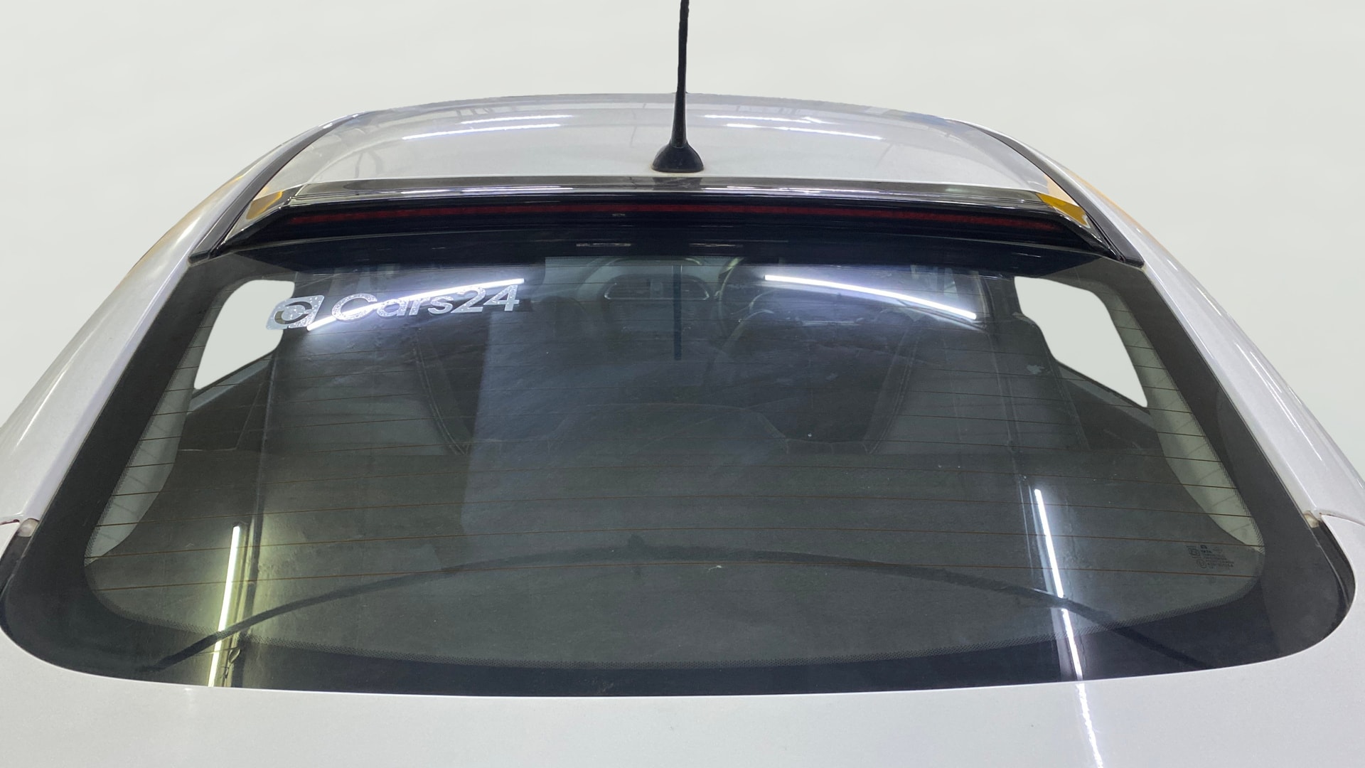 View 2017 Tata Tigor XZ (O) Petrol Image 4 Used 2017 Tata Tigor XZ (O) Petrol Image 4