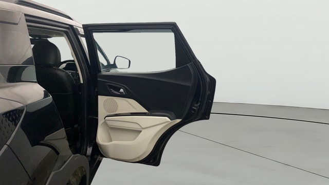 View Mahindra XUV 3XO Image 6 Used Mahindra XUV 3XO Image 6