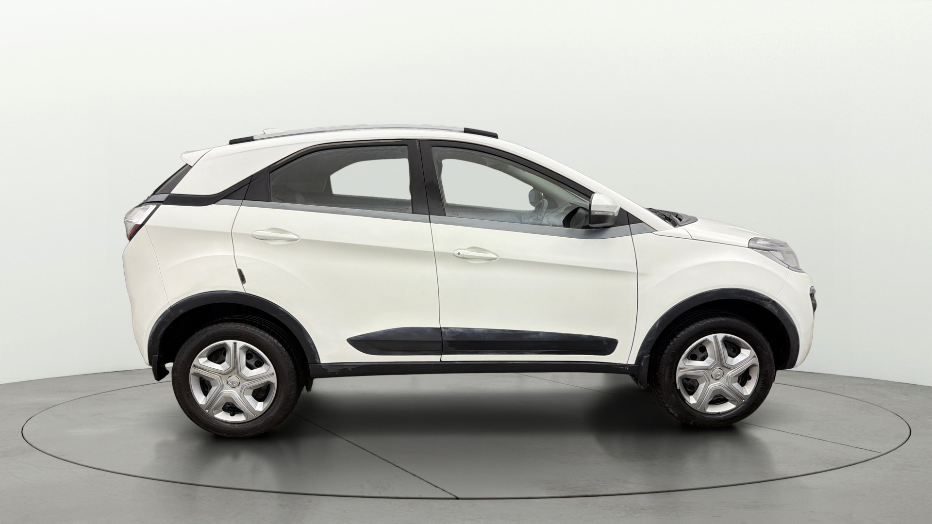 Used 2018 Tata Nexon Used 2018 Tata Nexon
