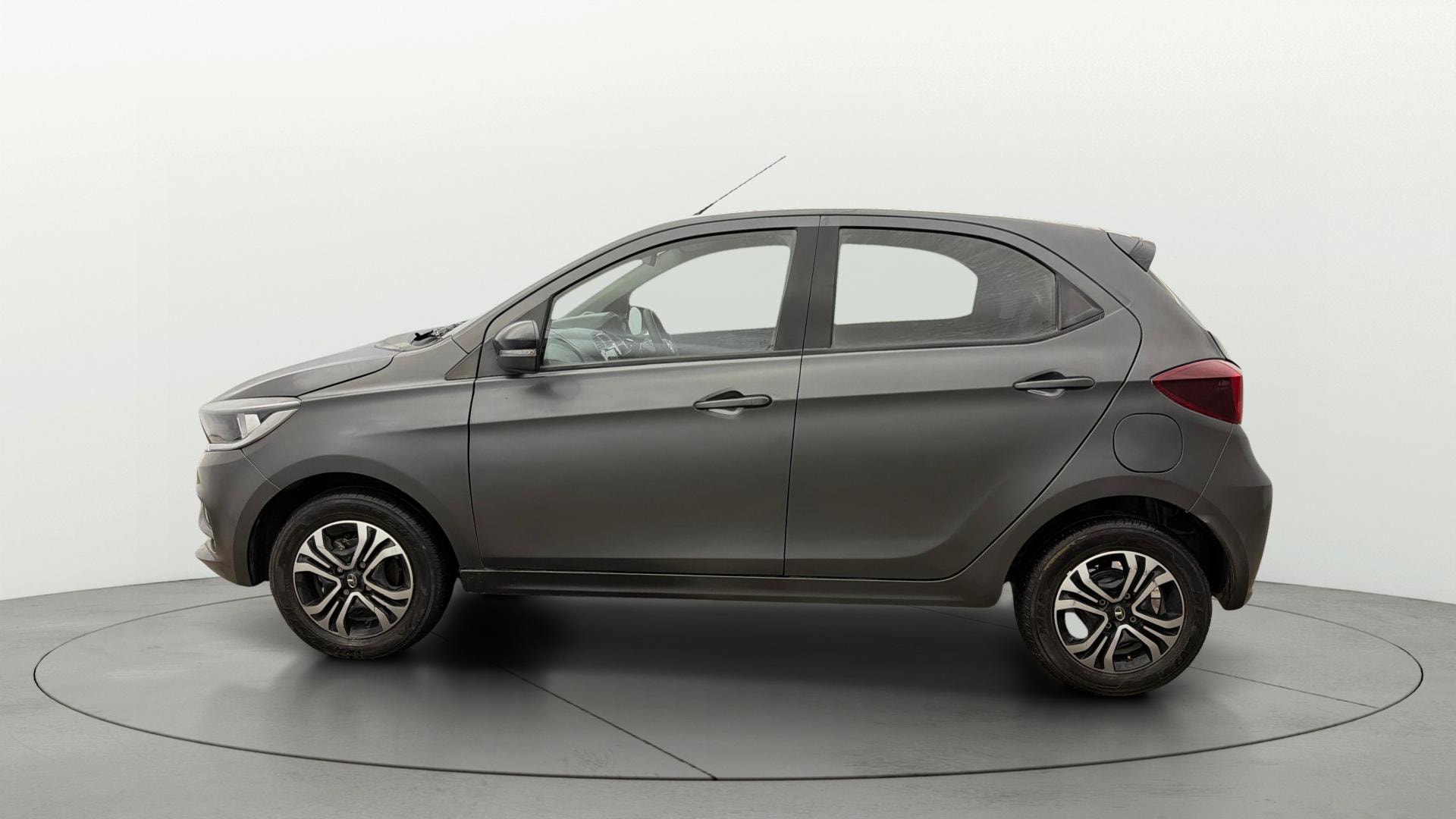 Used 2022 Tata Tiago Used 2022 Tata Tiago