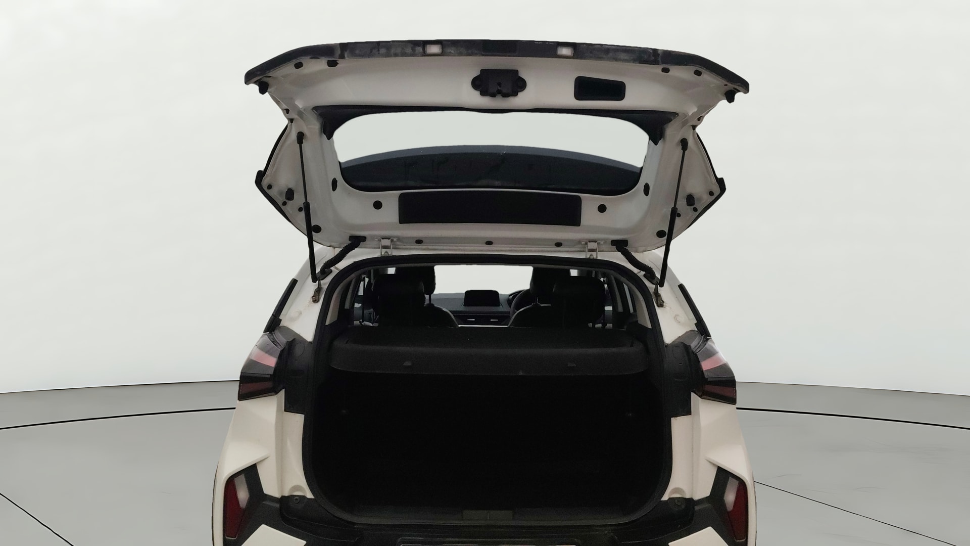 View 2024 Tata Nexon Revotron XE Image 16 Used 2024 Tata Nexon Revotron XE Image 16