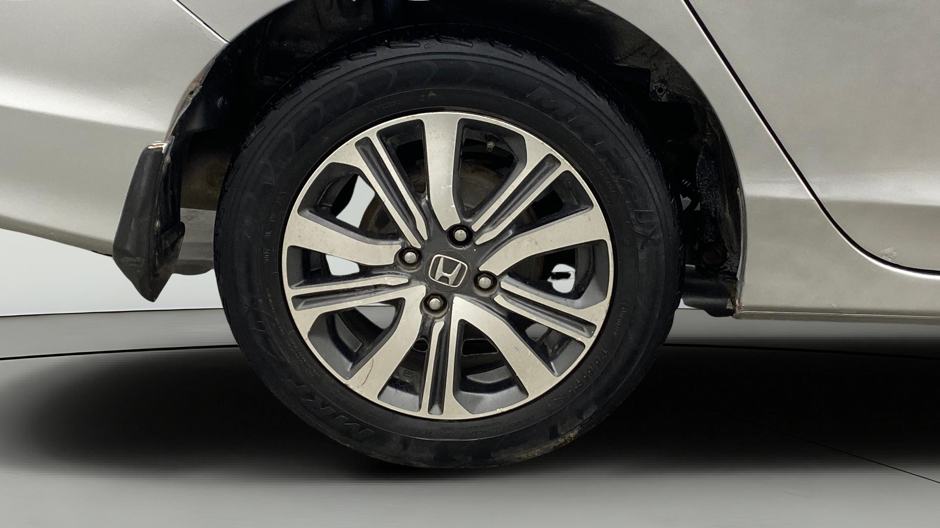 View 2021 Honda City ZX MT Diesel Anniversary Edition Image 25 Used 2021 Honda City ZX MT Diesel Anniversary Edition Image 25