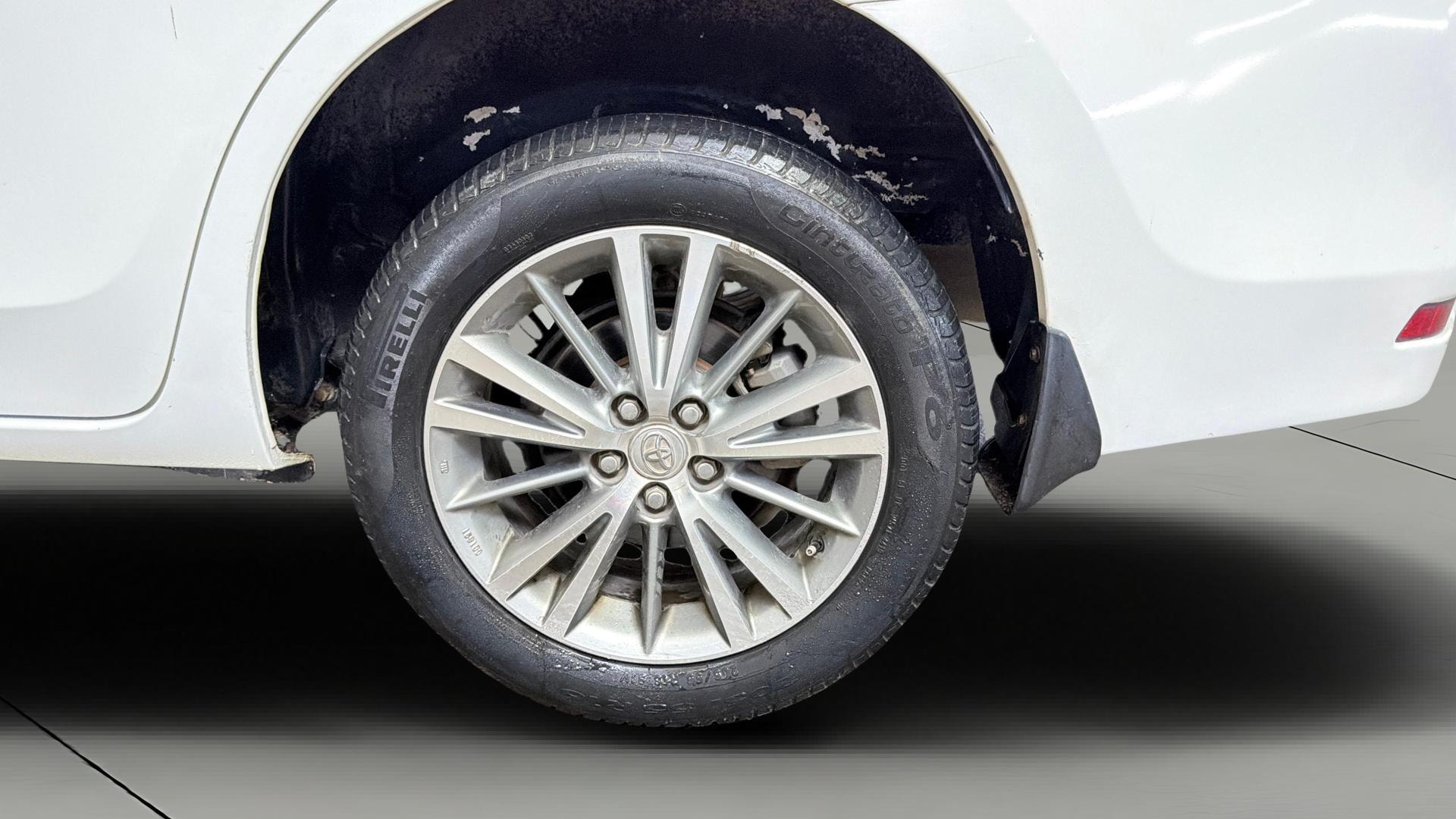 View 2016 Toyota Corolla Altis 1.8 VL AT Image 12 Used 2016 Toyota Corolla Altis 1.8 VL AT Image 12