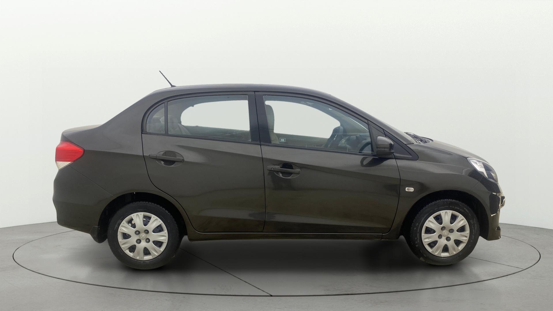 View 2015 Honda Amaze E MT Petrol BS IV Image 8 Used 2015 Honda Amaze E MT Petrol BS IV Image 8