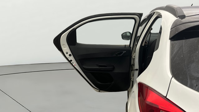 View Tata Tiago NRG Image 22 Used Tata Tiago NRG Image 22