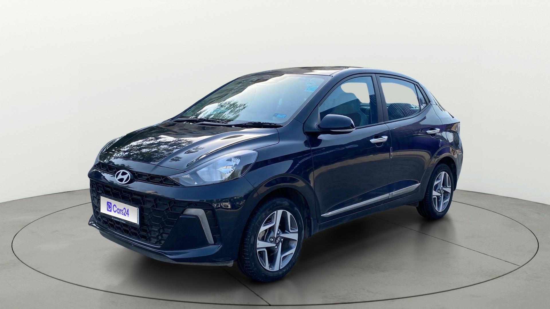 View 2024 Hyundai Aura SX MT CNG Image 22 Used 2024 Hyundai Aura SX MT CNG Image 22