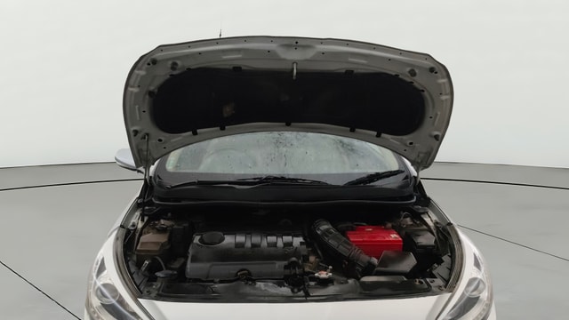 View Hyundai Fluidic Verna Image 32 Used Hyundai Fluidic Verna Image 32