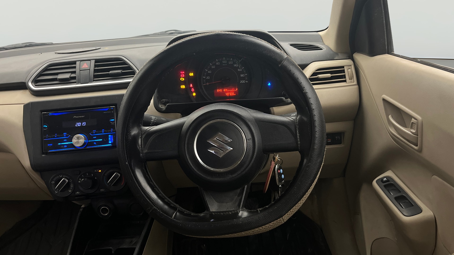 View 2019 Maruti Suzuki 1000 Base Variant Image 14 Used 2019 Maruti Suzuki 1000 Base Variant Image 14