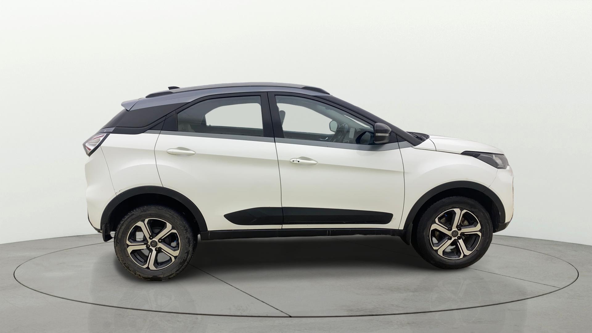 View 2023 Tata Nexon Revotron XE Image 28 Used 2023 Tata Nexon Revotron XE Image 28