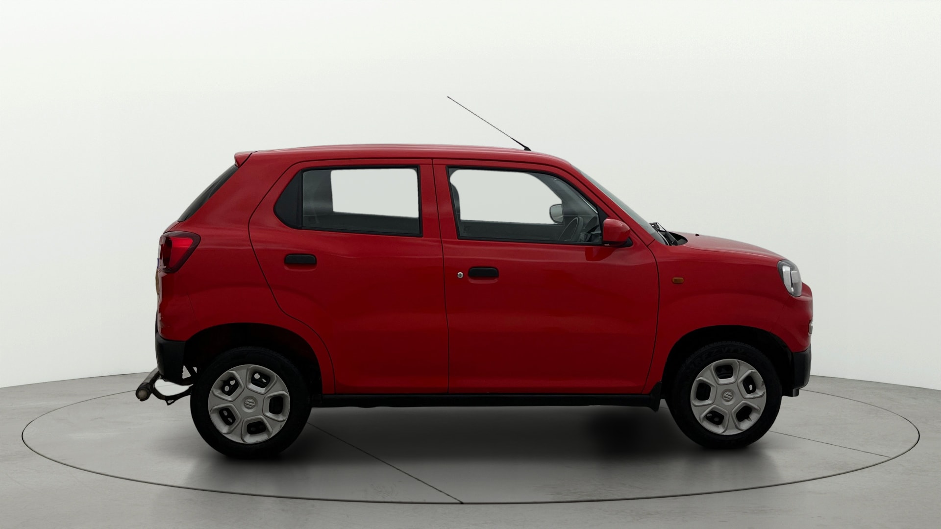 View 2024 Maruti Suzuki 1000 Base Variant Image 8 Used 2024 Maruti Suzuki 1000 Base Variant Image 8