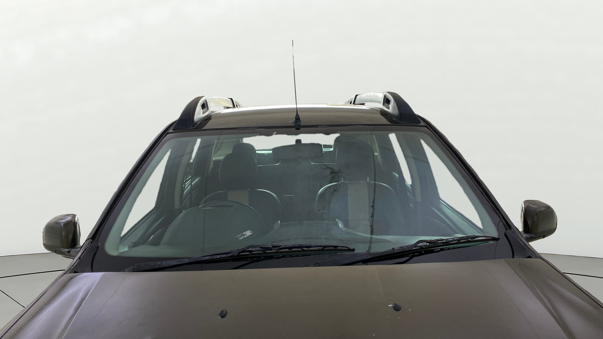 View 2017 Renault Duster Diesel 85PS 4x2 MT Image 35 Used 2017 Renault Duster Diesel 85PS 4x2 MT Image 35