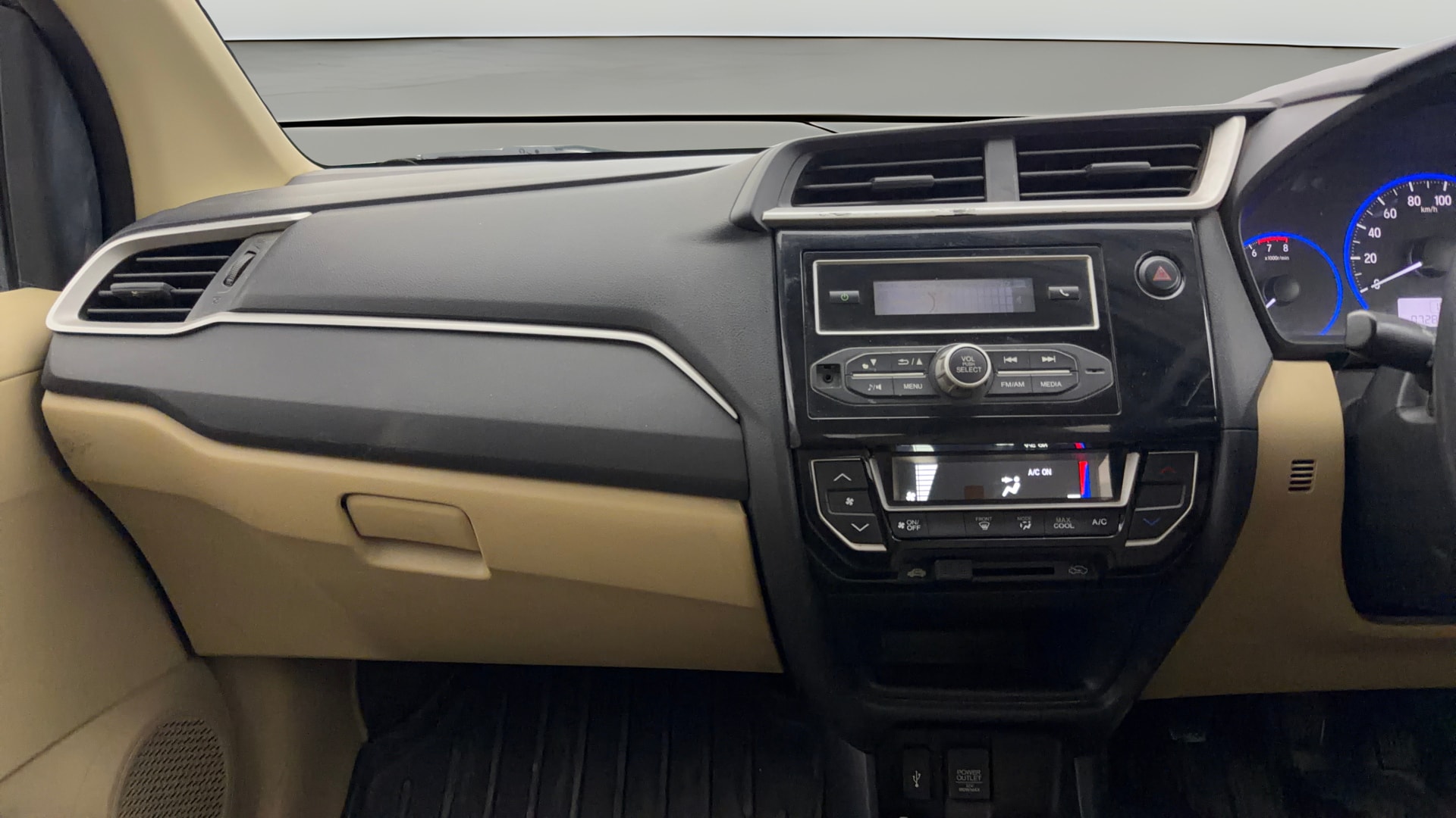 View 2016 Honda Amaze E MT Petrol BS IV Image 17 Used 2016 Honda Amaze E MT Petrol BS IV Image 17